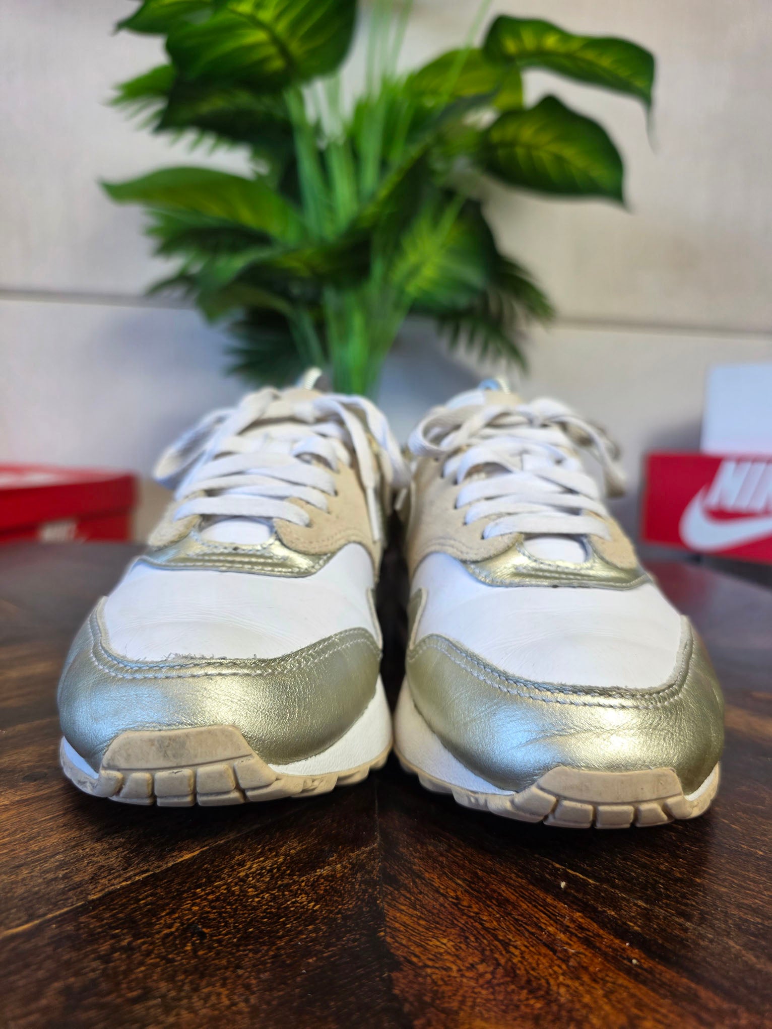Nike Air Max 1 Metallic Gold maat 38,5
