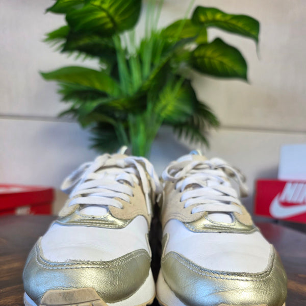 Nike Air Max 1 Metallic Gold maat 38,5