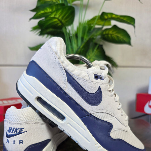 Nike Air Max 1 Essential Sanded Purple maat 43