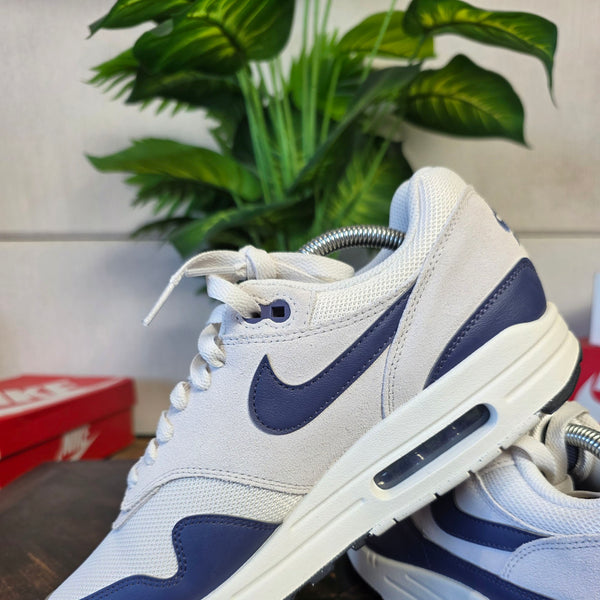 Nike Air Max 1 Essential Sanded Purple maat 43