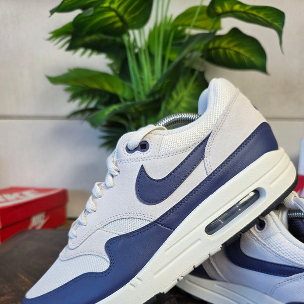 Nike Air Max 1 Essential Sanded Purple maat 43