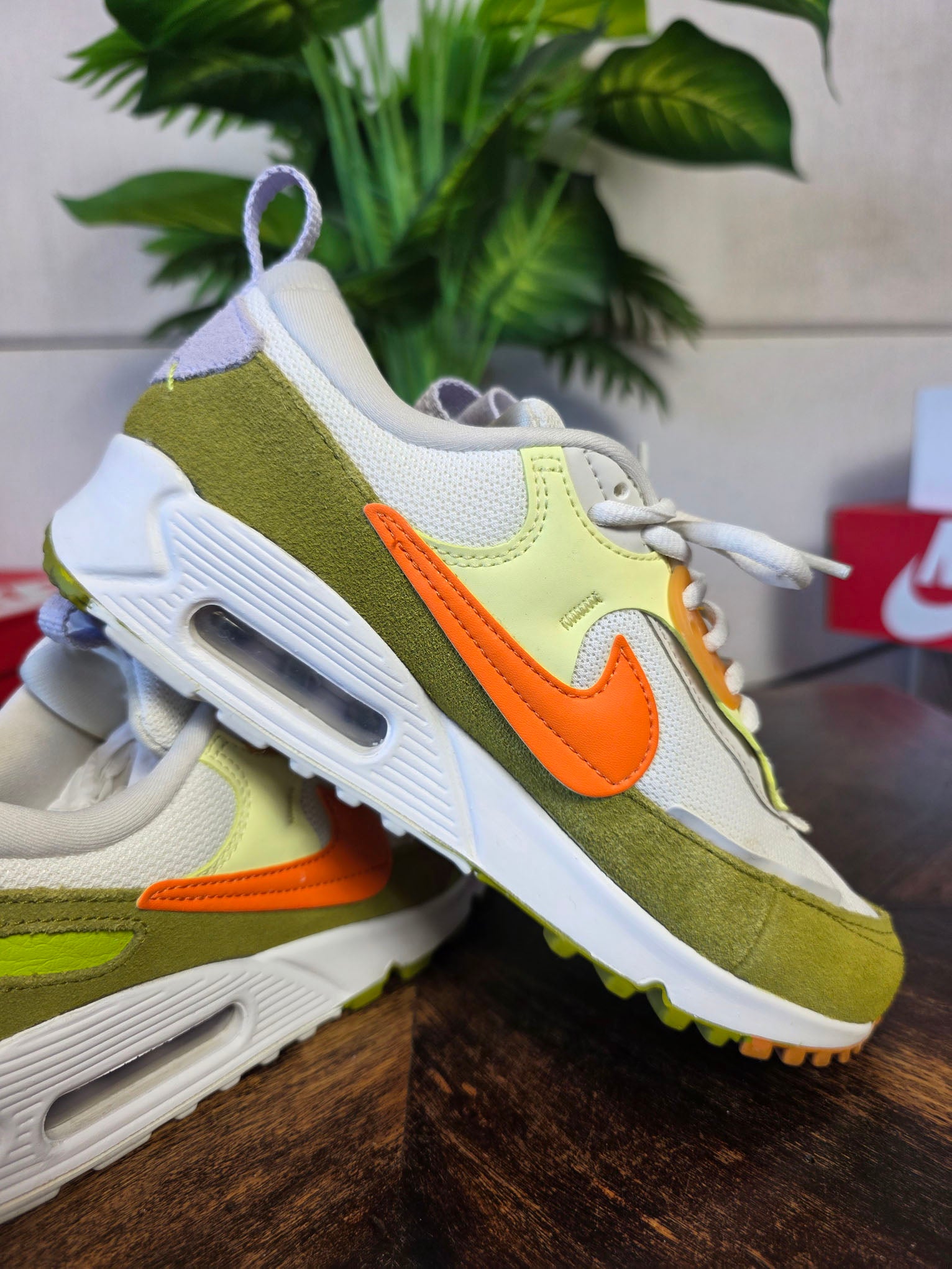 Nike Air Max 90 Futura Bright Mandarin maat 36,5