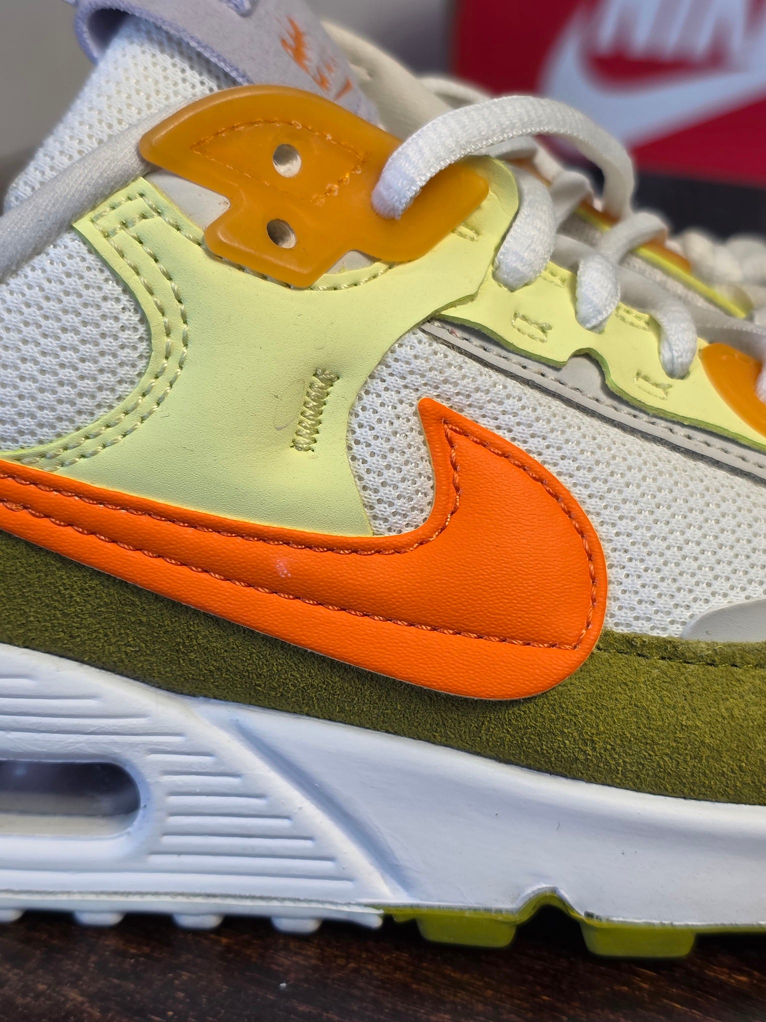 Nike Air Max 90 Futura Bright Mandarin maat 36,5
