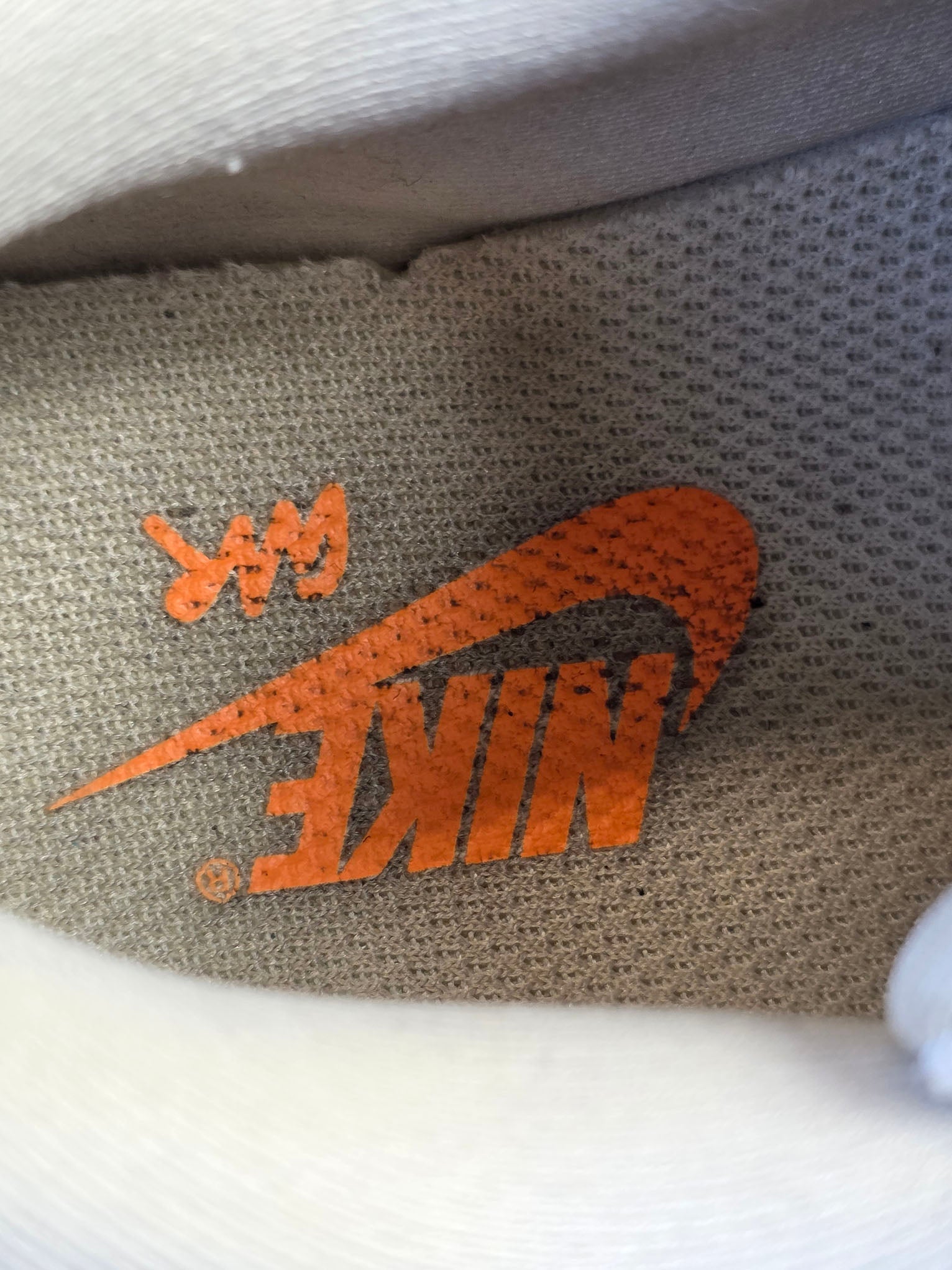 Nike Air Max 90 Futura Bright Mandarin maat 36,5
