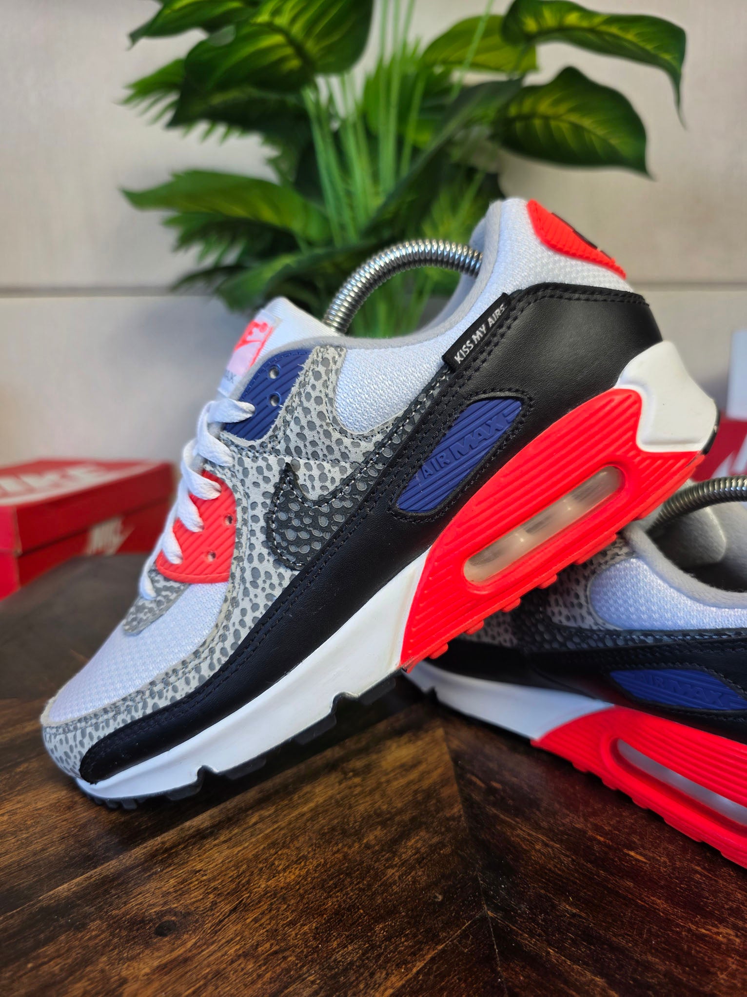 Nike Air Max 90 Kiss My Airs Infrared Safari maat 42