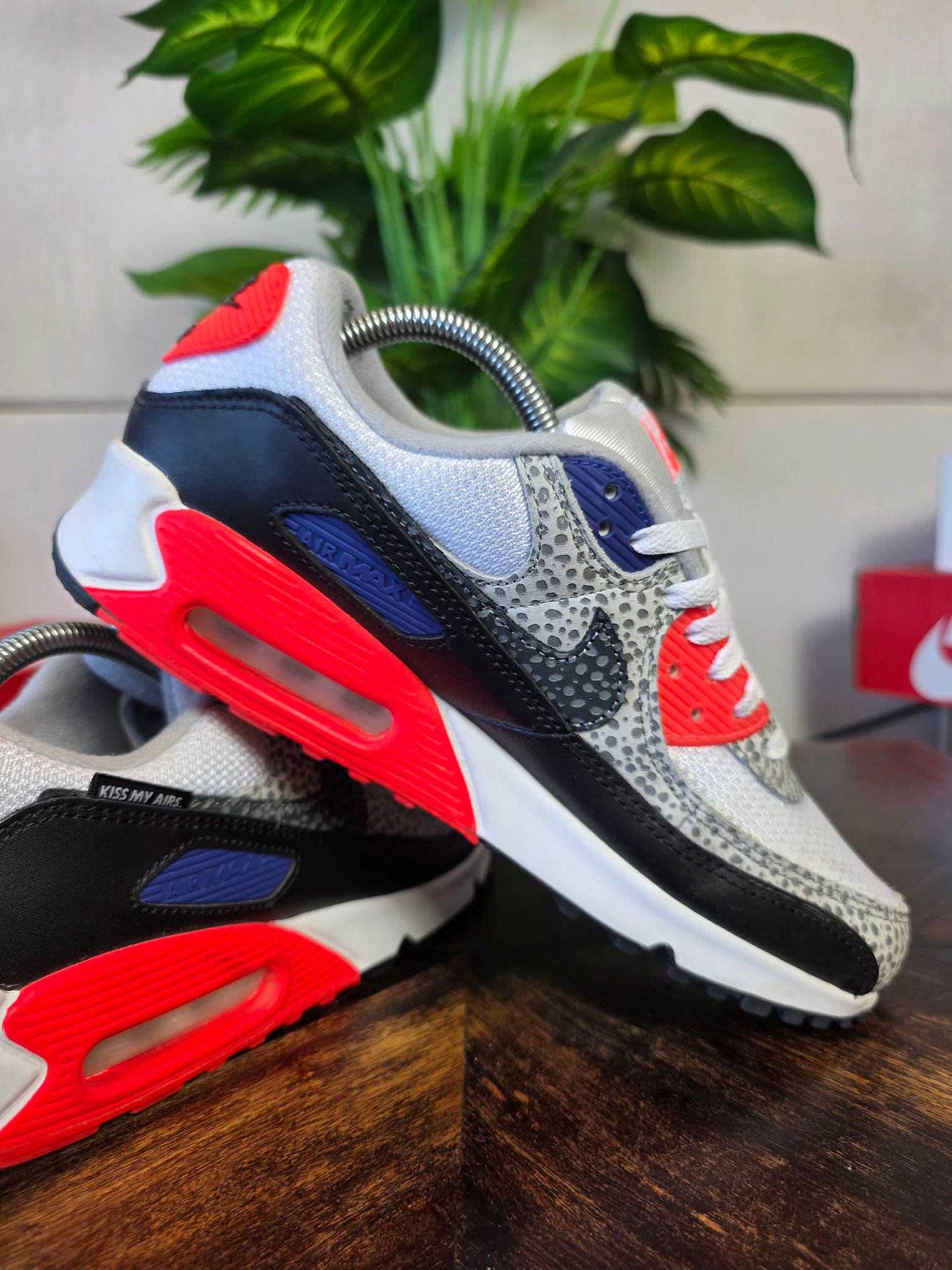 Nike Air Max 90 Kiss My Airs Infrared Safari maat 42