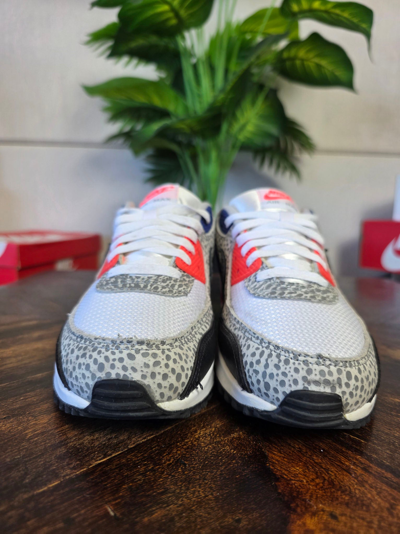Nike Air Max 90 Kiss My Airs Infrared Safari maat 42