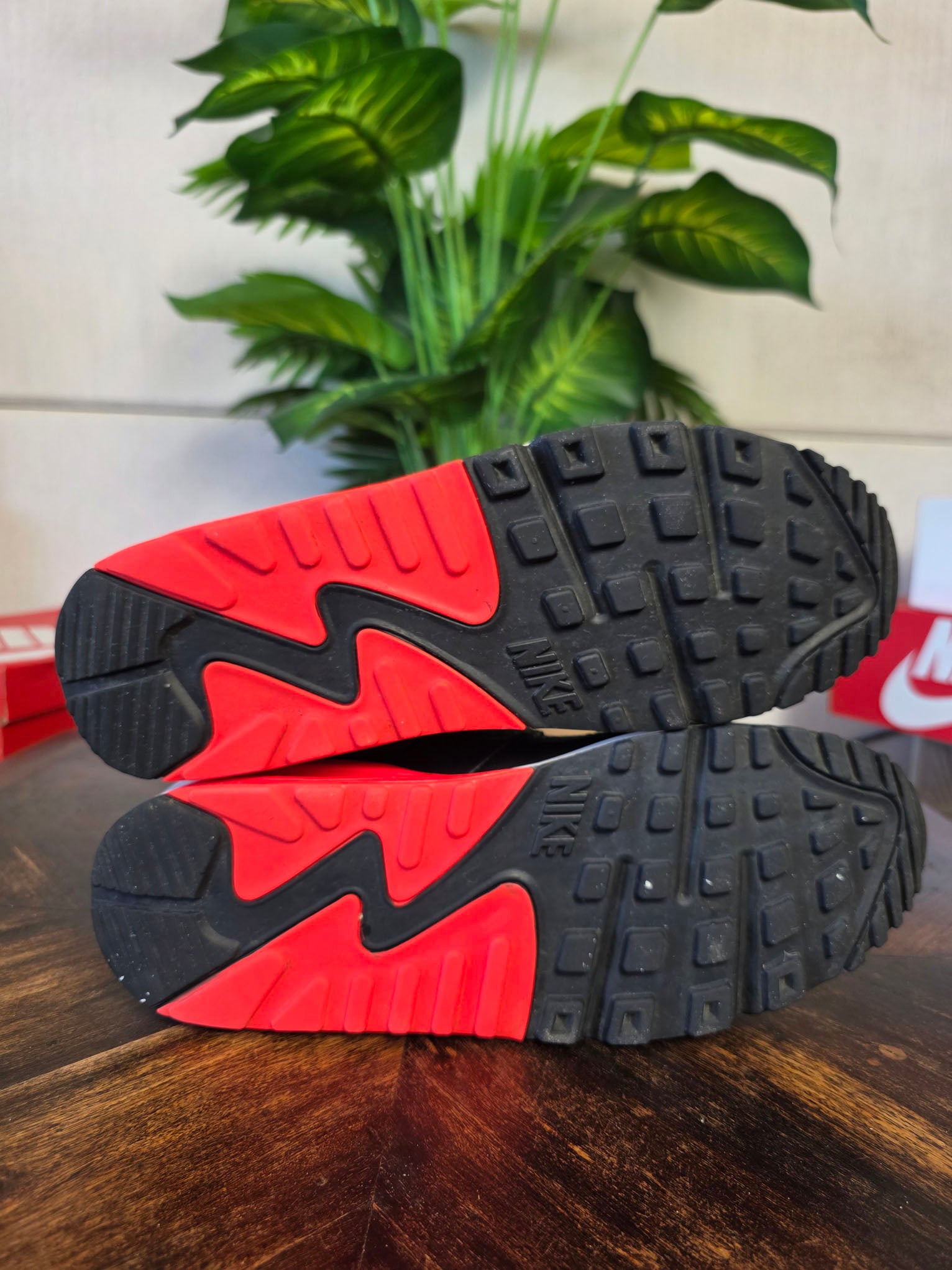 Nike Air Max 90 Kiss My Airs Infrared Safari maat 42