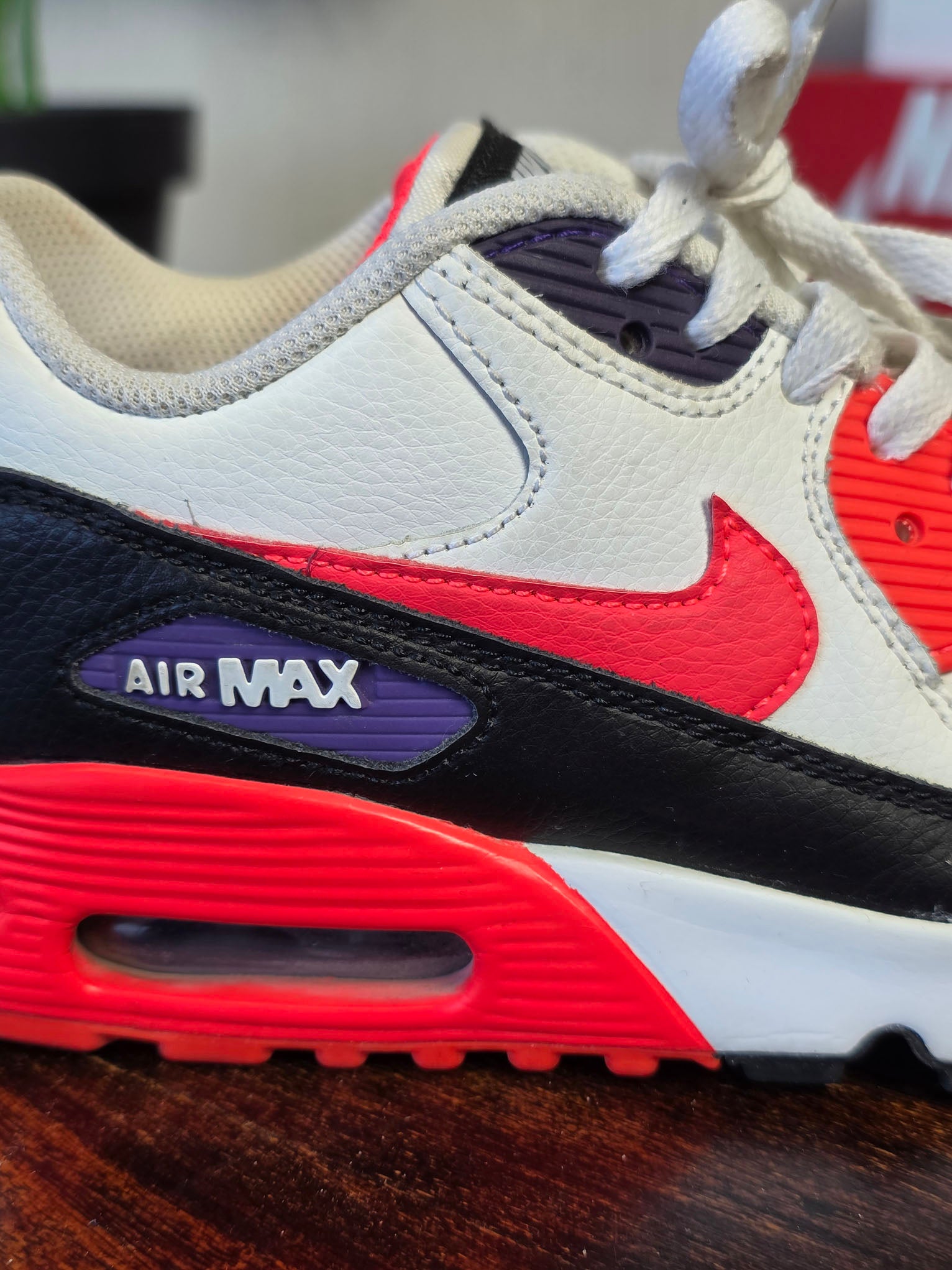 Nike Air Max 90 LTR White Crimson maat 36