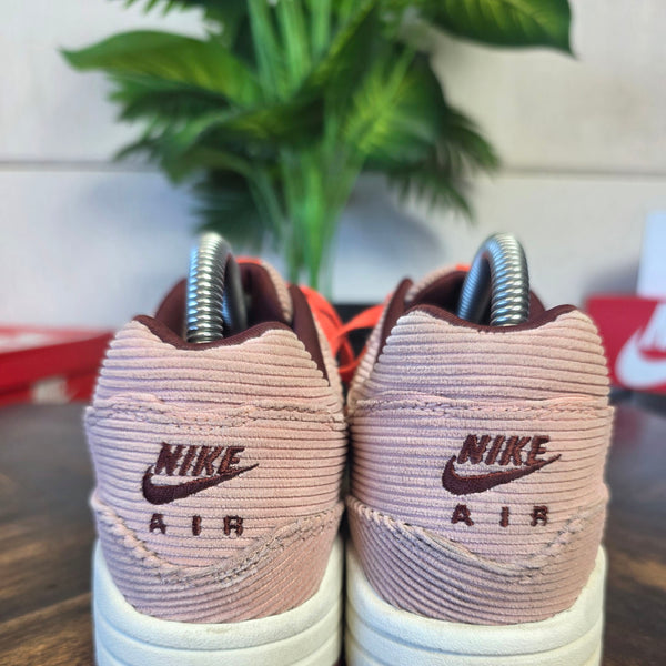 Nike Air Max 1 PRM Corduroy Stardust maat 38