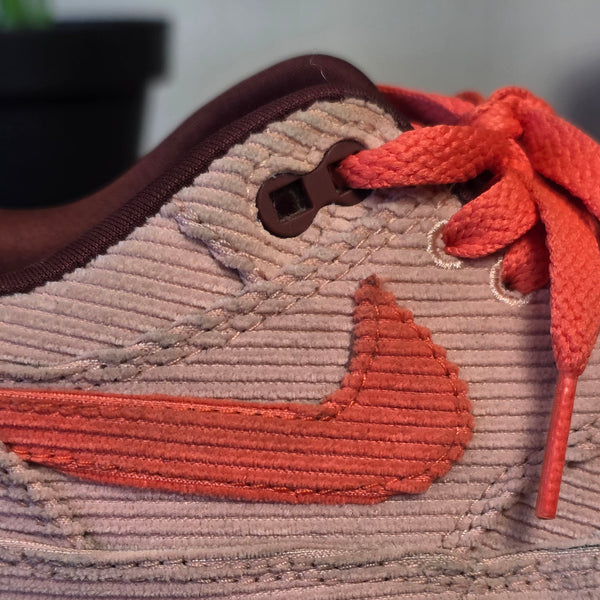 Nike Air Max 1 PRM Corduroy Stardust maat 38