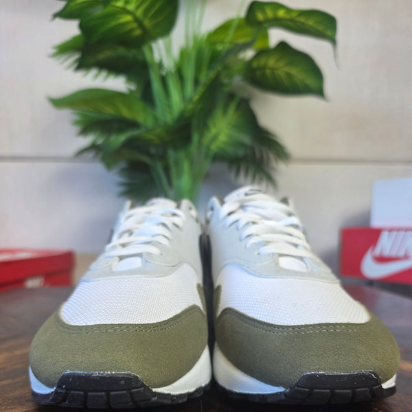 Nike Air Max 1 Medium Olive maat 45