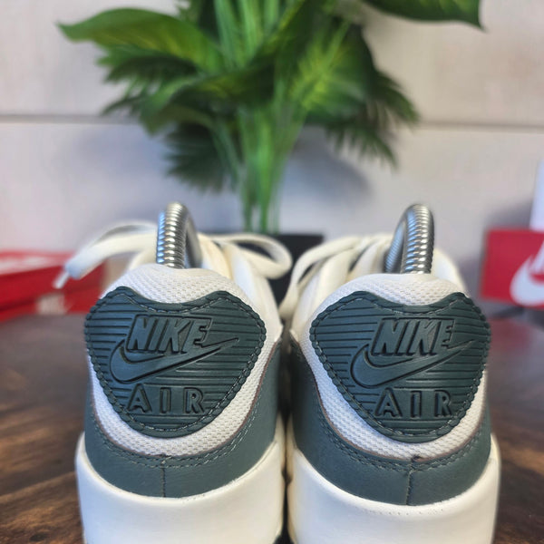 Nike Air Max 90 Vintage Green maat 39