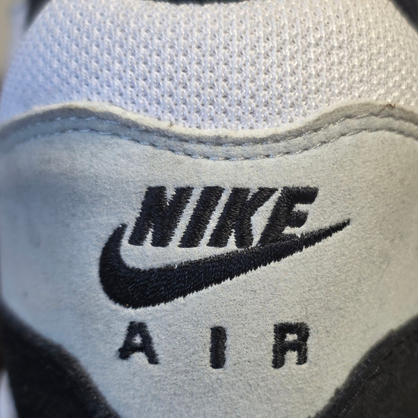 Nike Air Max 1 University Gold maat 43