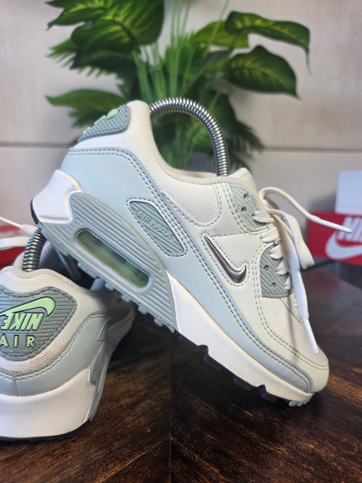 Nike Air Max 90 SE Molten Metal maat 36,5