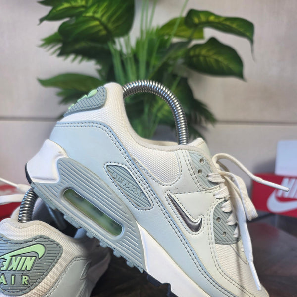 Nike Air Max 90 SE Molten Metal maat 36,5