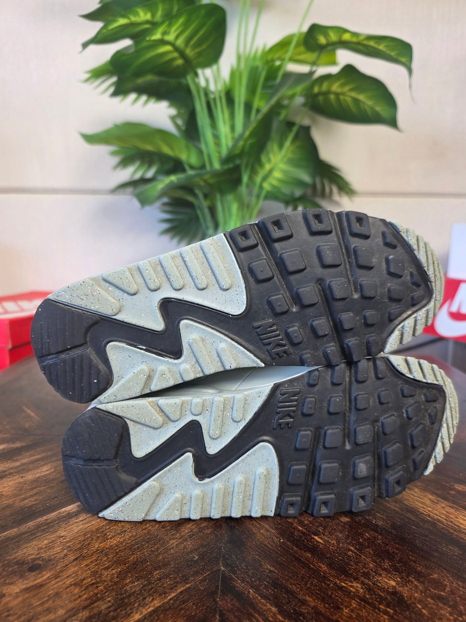 Nike Air Max 90 SE Molten Metal maat 36,5