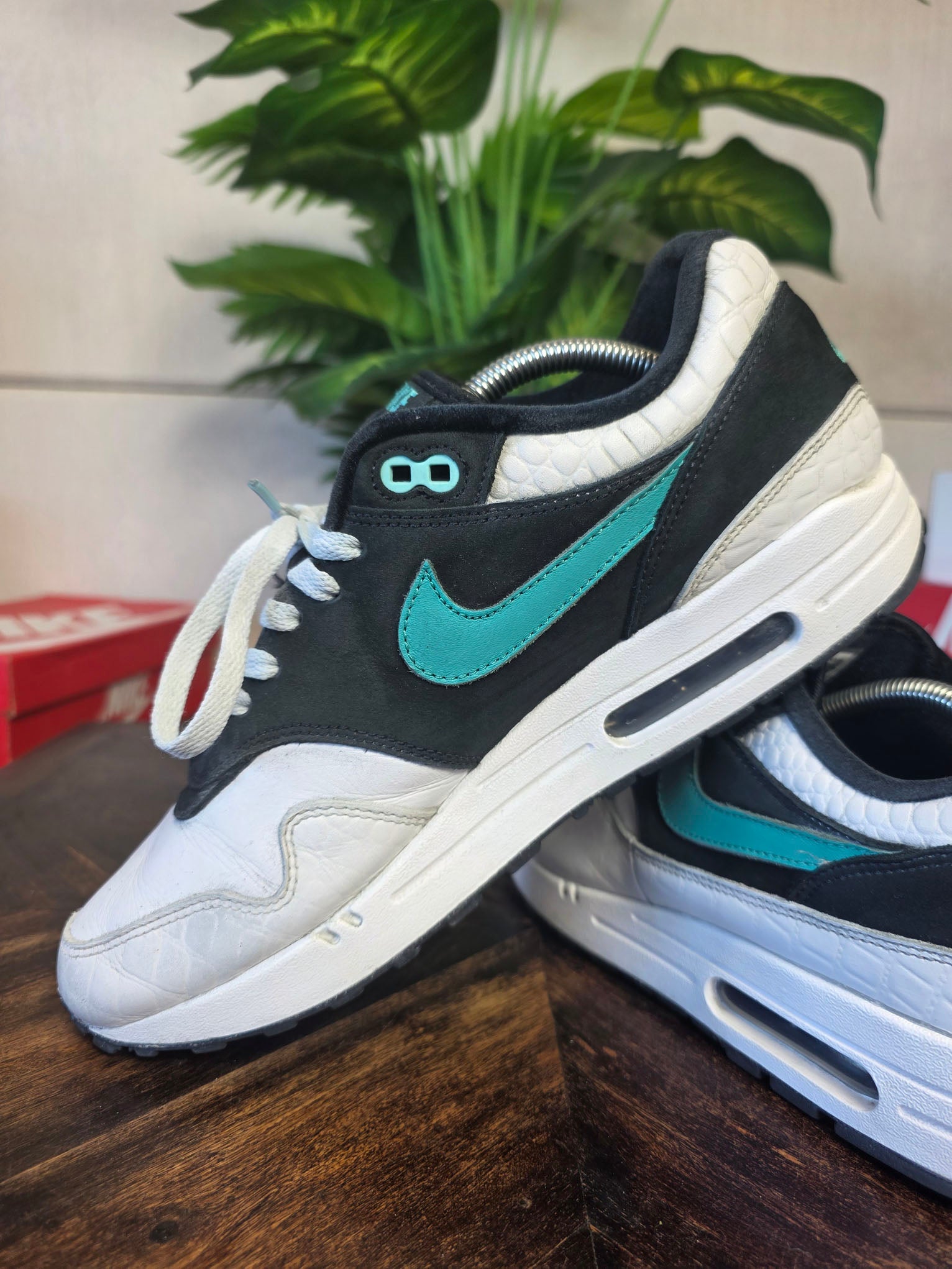 Nike Air Max 1 White Black Blue maat 44,5