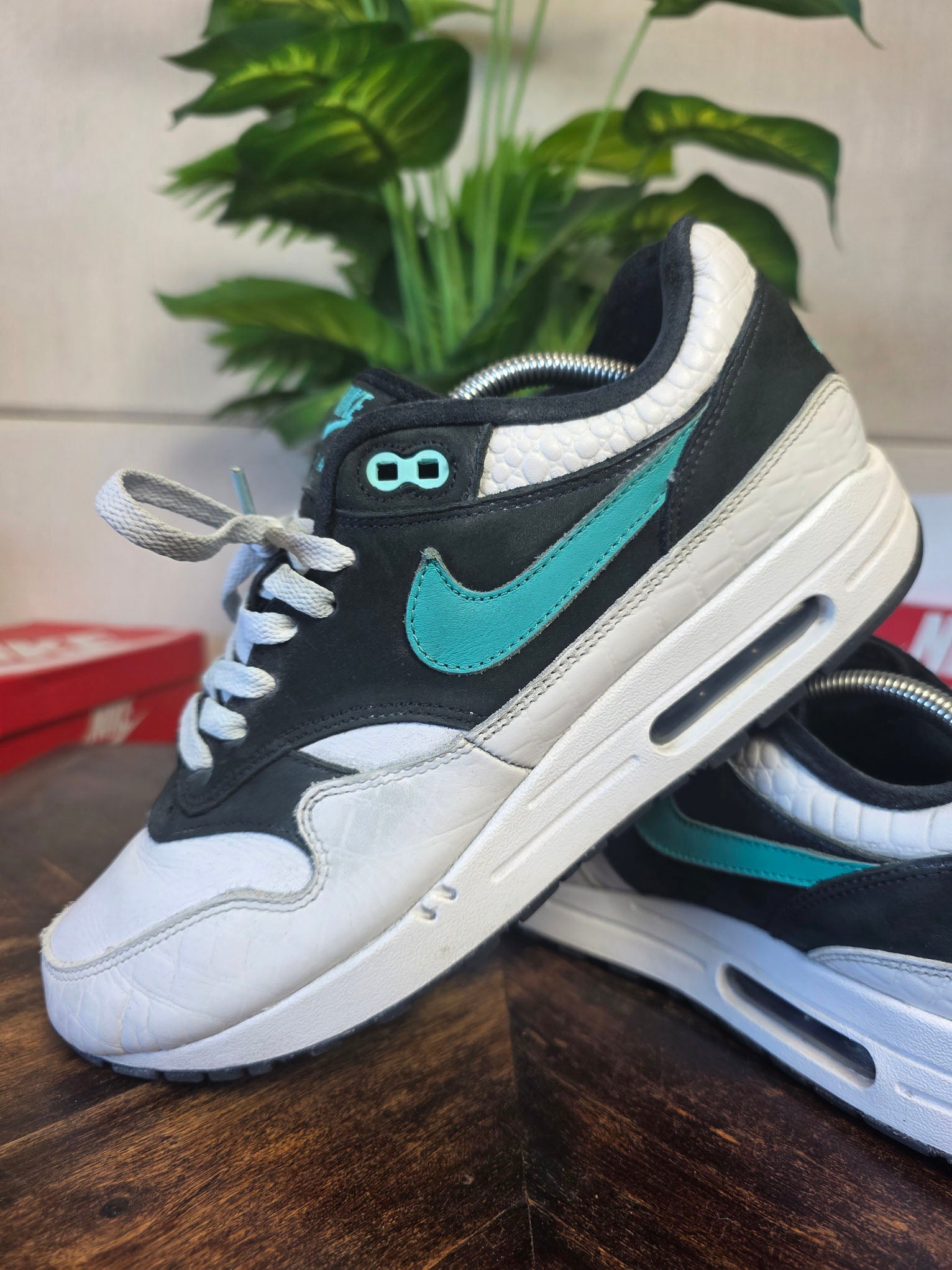 Nike Air Max 1 White Black Blue maat 44,5