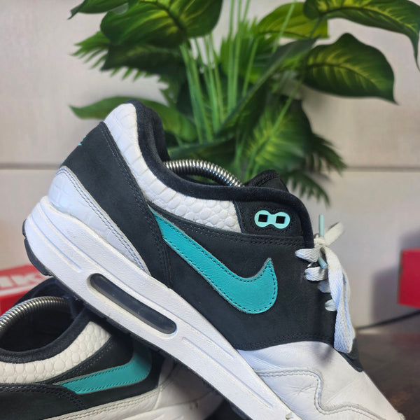 Nike Air Max 1 White Black Blue maat 44,5
