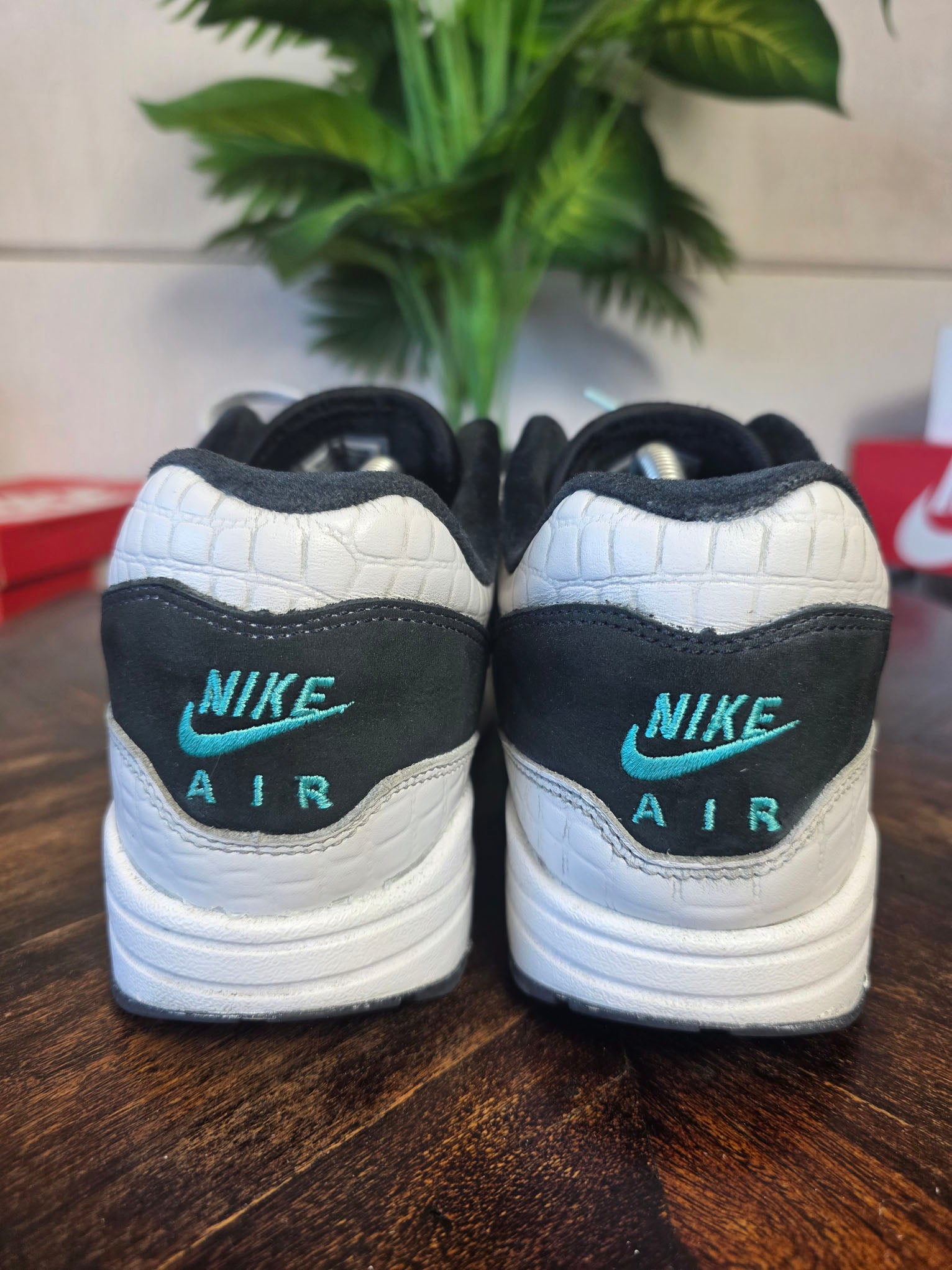 Nike Air Max 1 White Black Blue maat 44,5