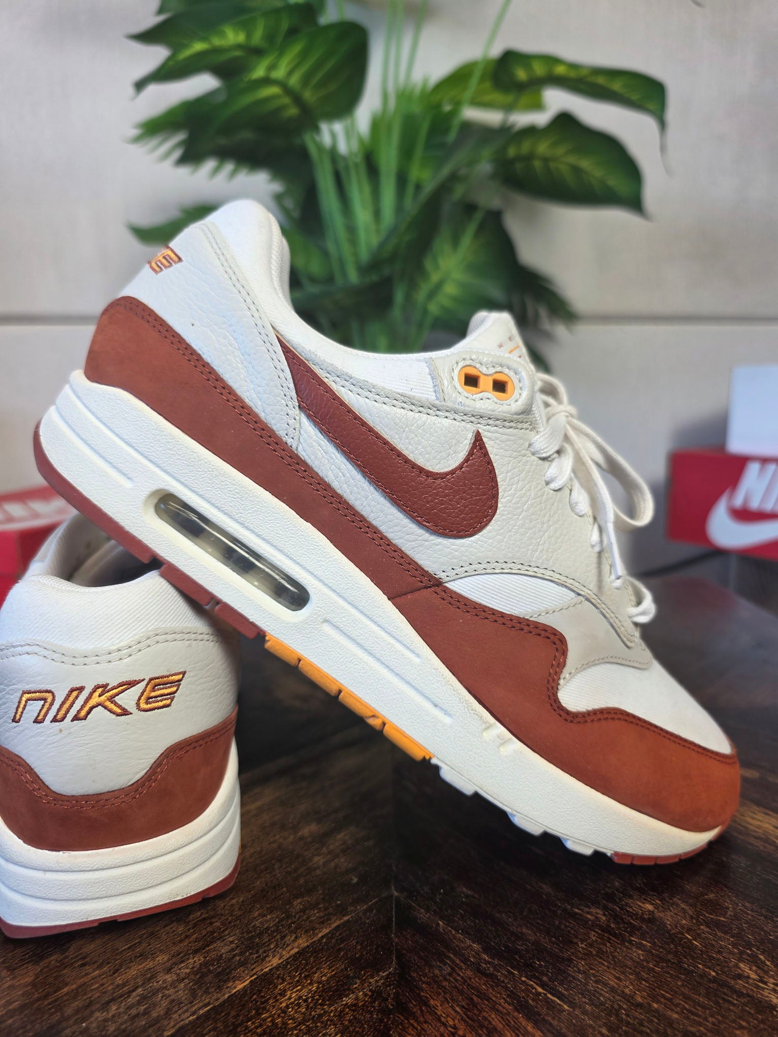 Nike Air Max 1 LX Rugged Orange maat 45