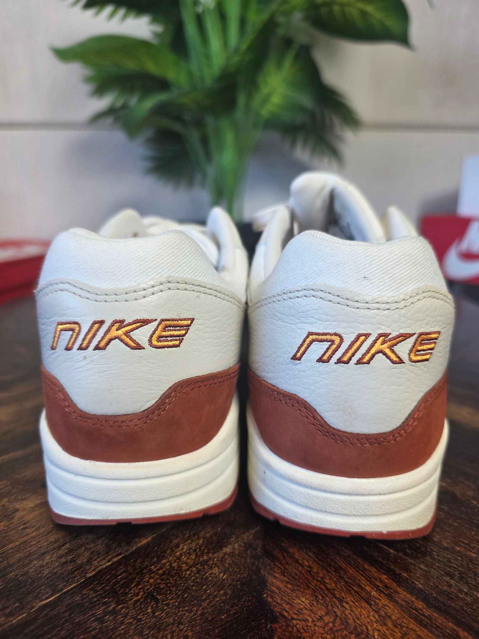 Nike Air Max 1 LX Rugged Orange maat 45