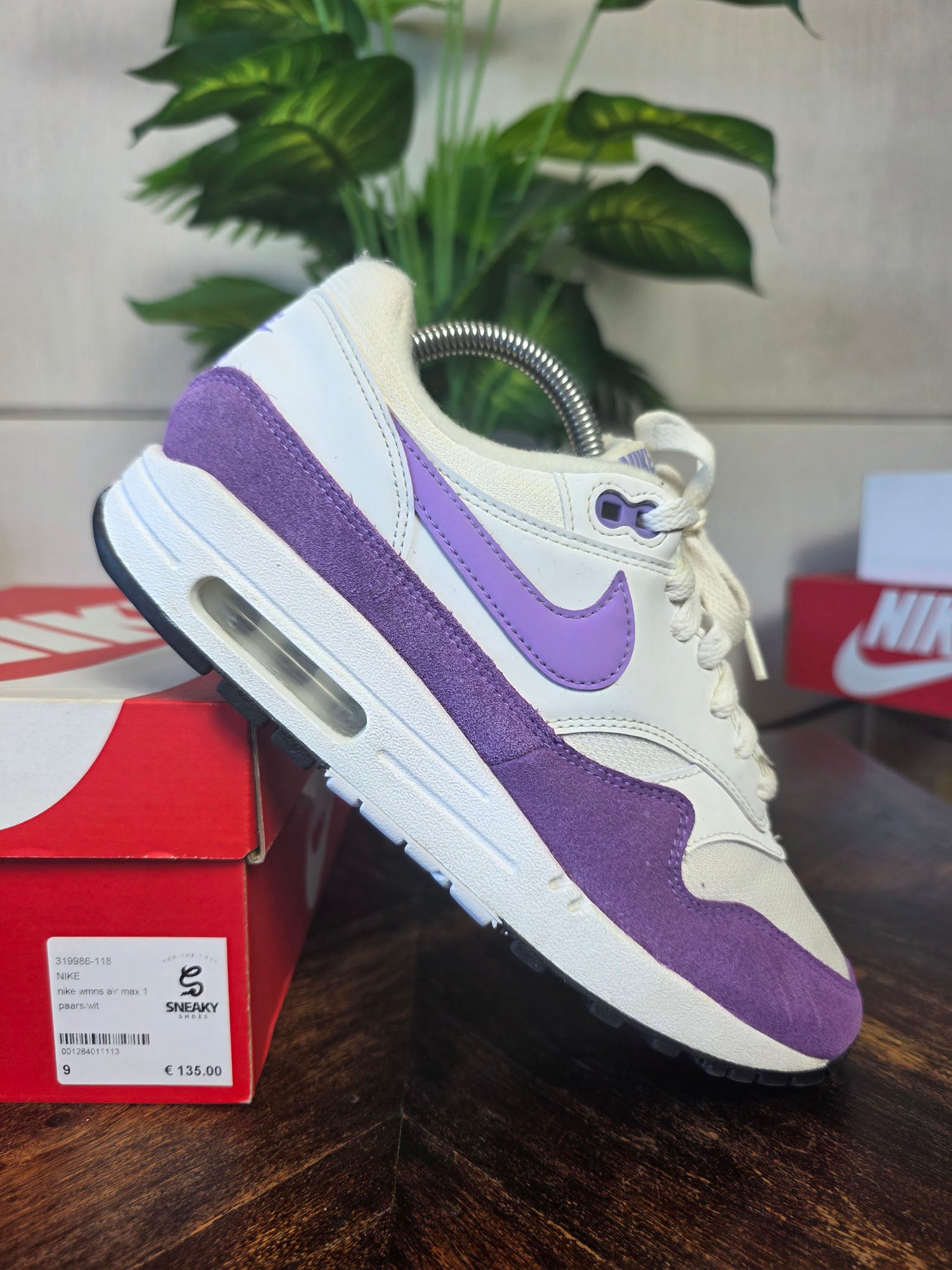 Nike Air Max 1 Atomic Violet maat 40,5