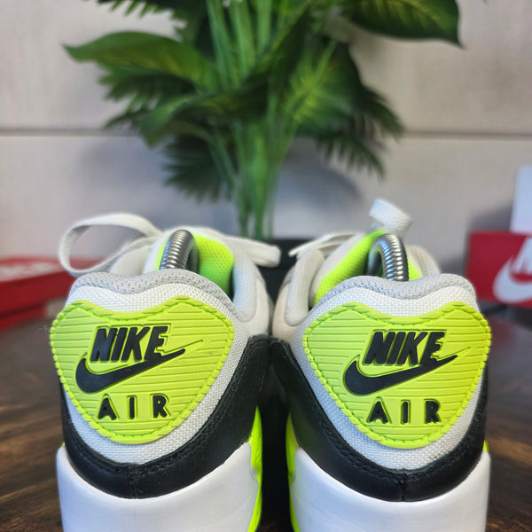 Nike Air Max 90 Gore-Tex Volt maat 41