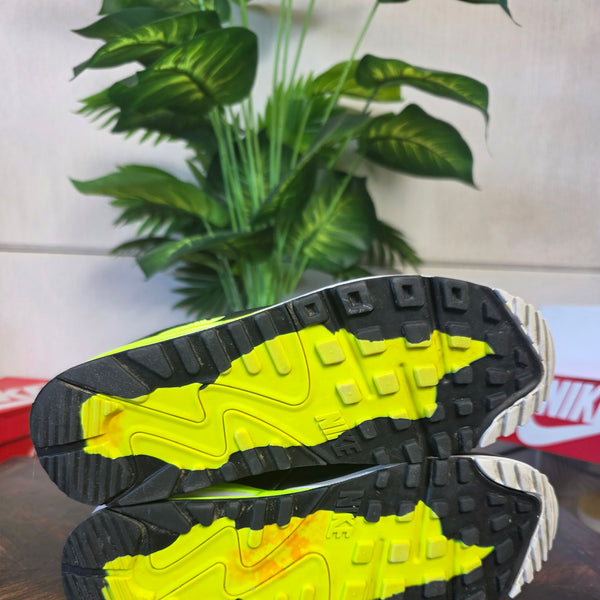 Nike Air Max 90 Gore-Tex Volt maat 41