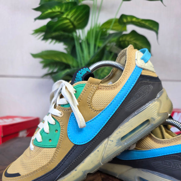 Nike Air Max 90 Terrascape Wheat Gold maat 42,5