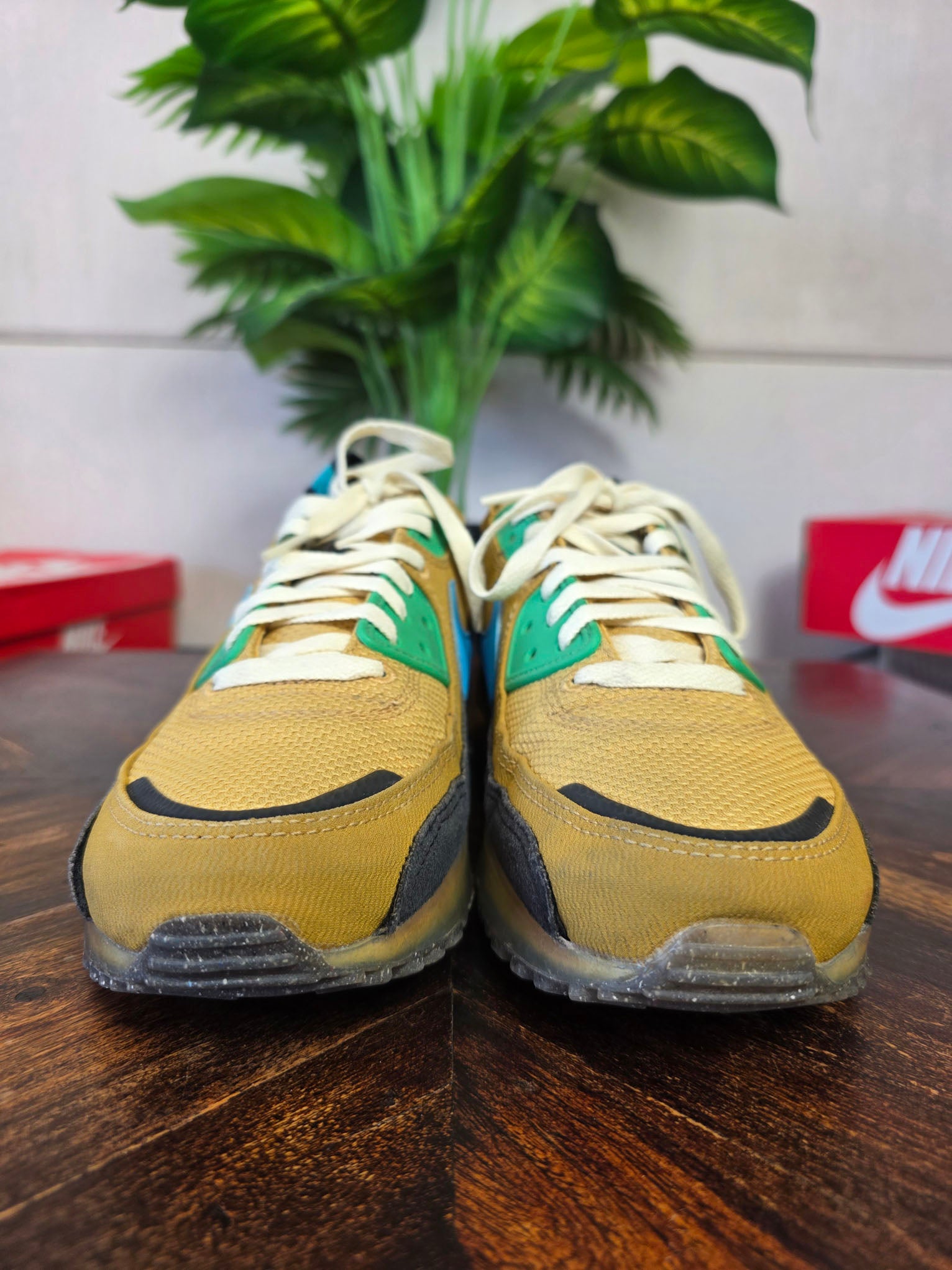 Nike Air Max 90 Terrascape Wheat Gold maat 42,5