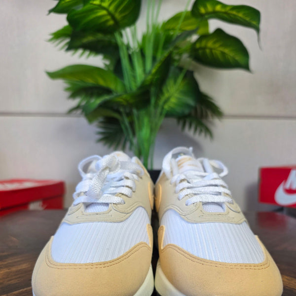Nike Air Max 1 Light Orewood Brown maat 40,5