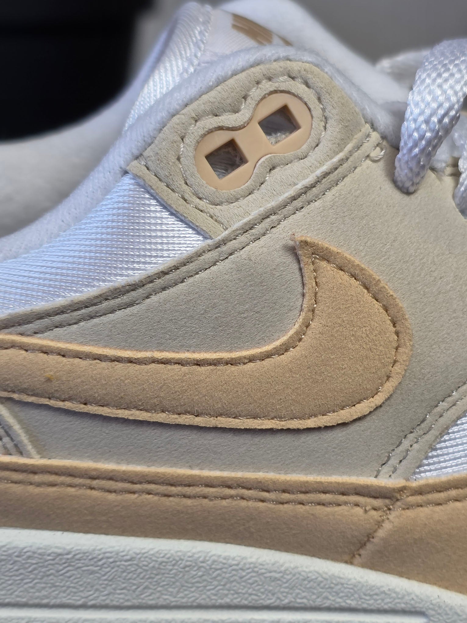 Nike Air Max 1 Light Orewood Brown maat 40,5