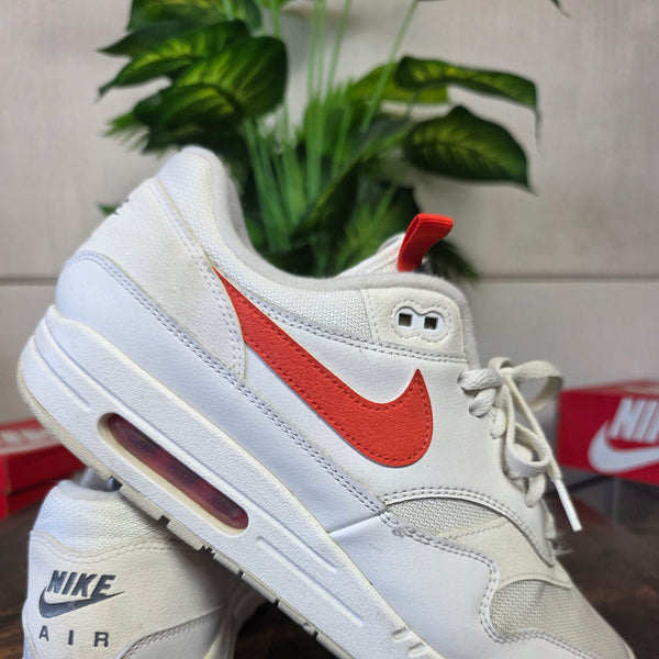 Nike Air Max 1 Tongue Tab White Team Orange maat 46