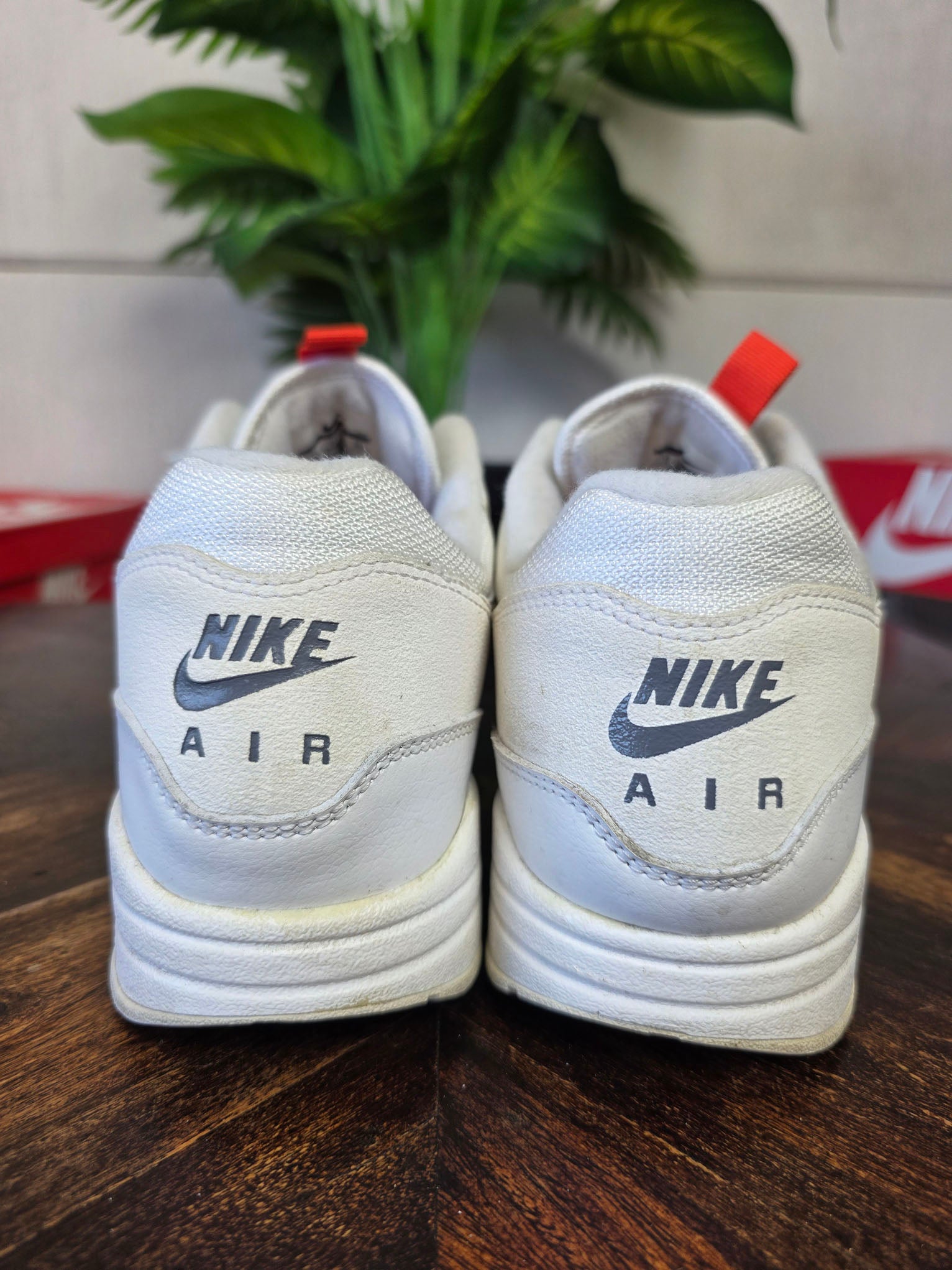 Nike Air Max 1 Tongue Tab White Team Orange maat 46