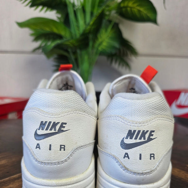 Nike Air Max 1 Tongue Tab White Team Orange maat 46