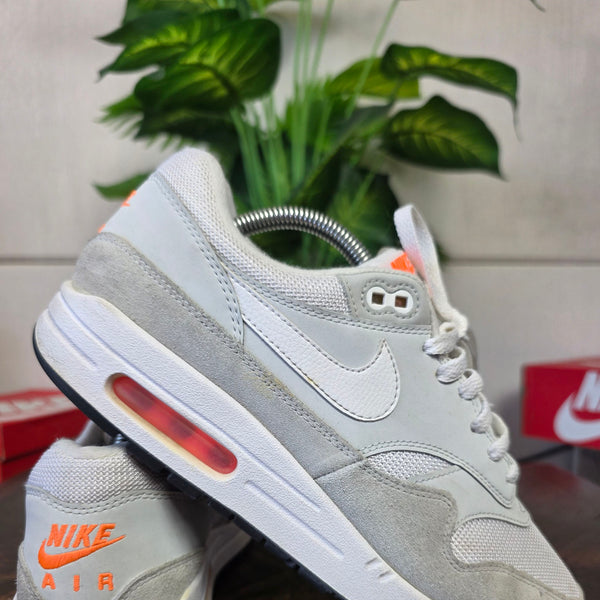 Nike Air Max 1 Pure Platinum Orange maat 42,5