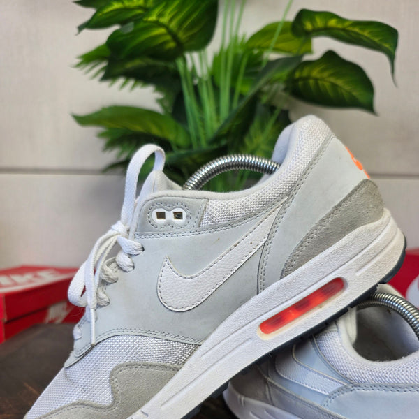 Nike Air Max 1 Pure Platinum Orange maat 42,5