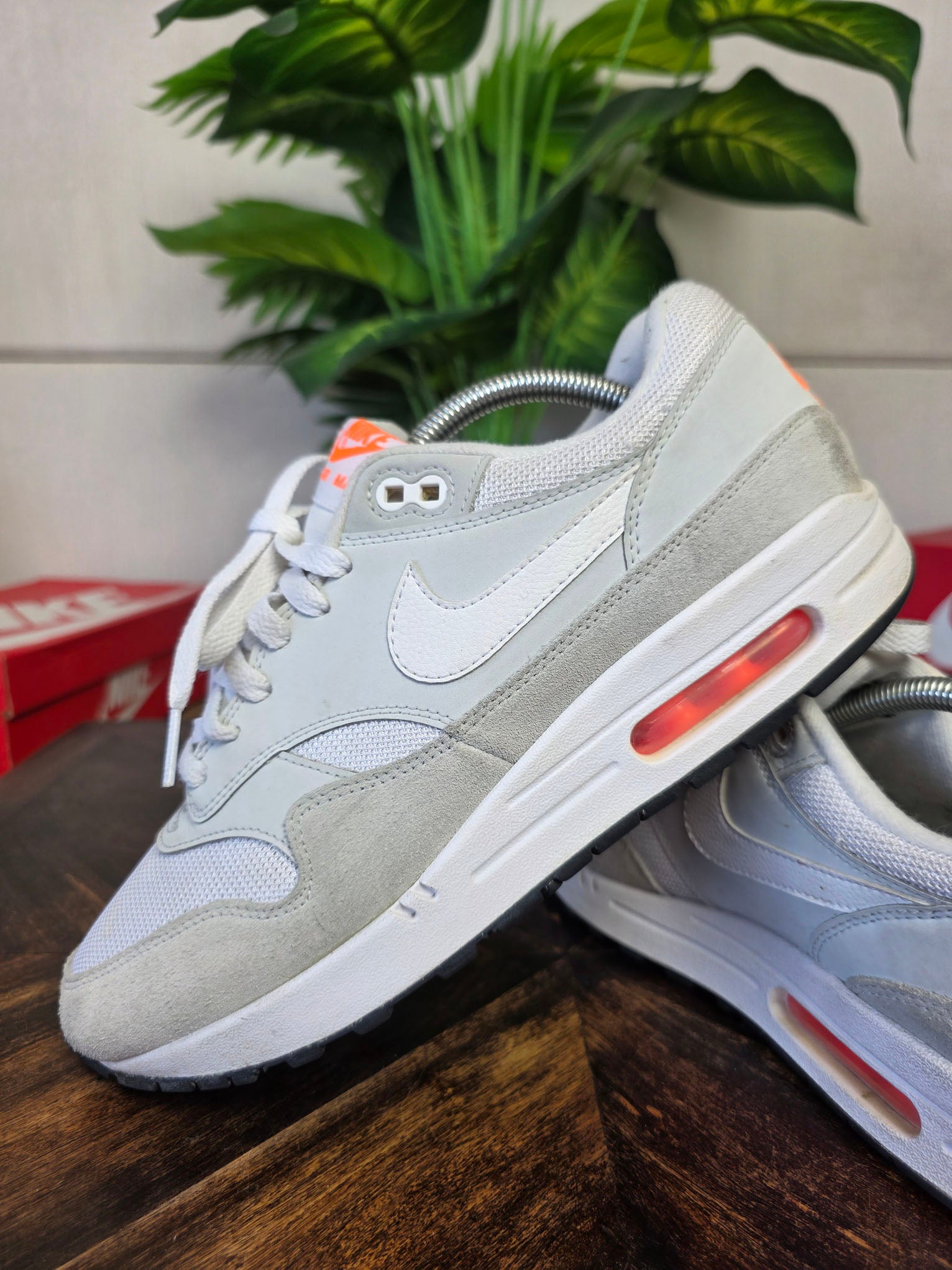 Nike Air Max 1 Pure Platinum Orange maat 42,5