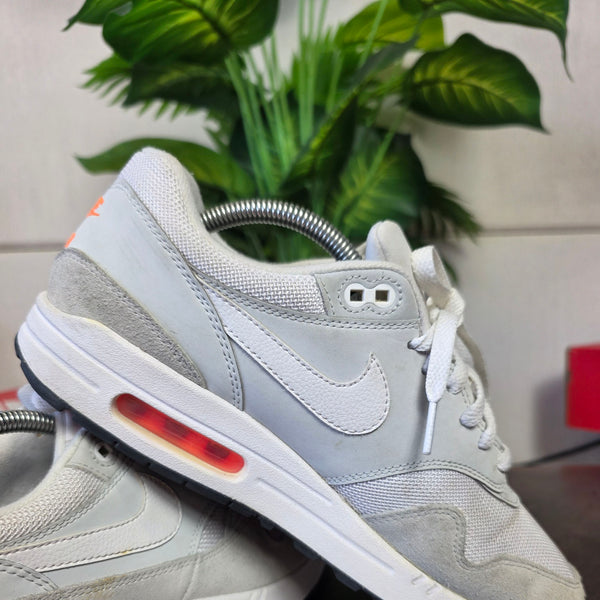 Nike Air Max 1 Pure Platinum Orange maat 42,5