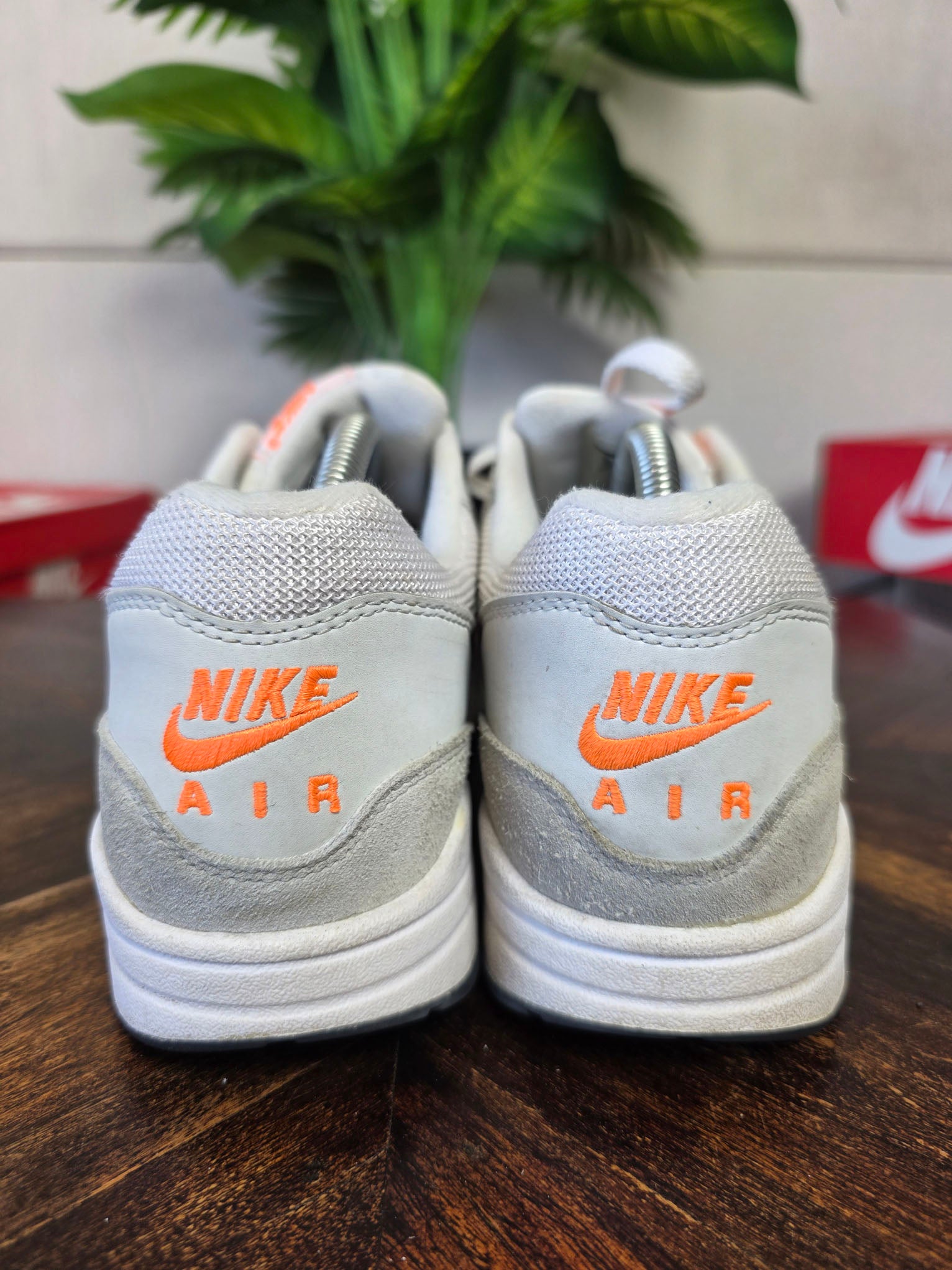 Nike Air Max 1 Pure Platinum Orange maat 42,5