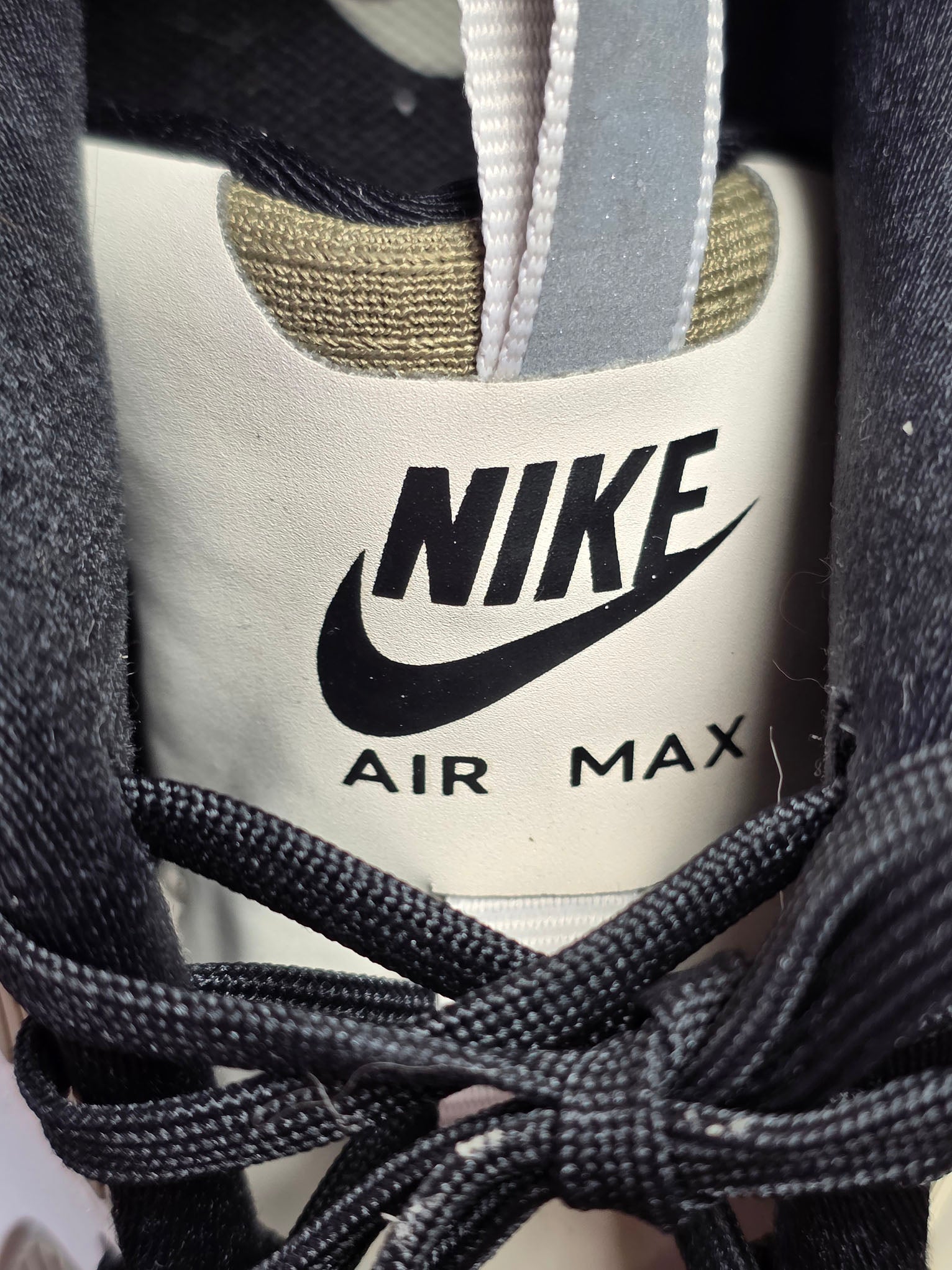 Nike Air Max 90 Drift Khaki maat 42