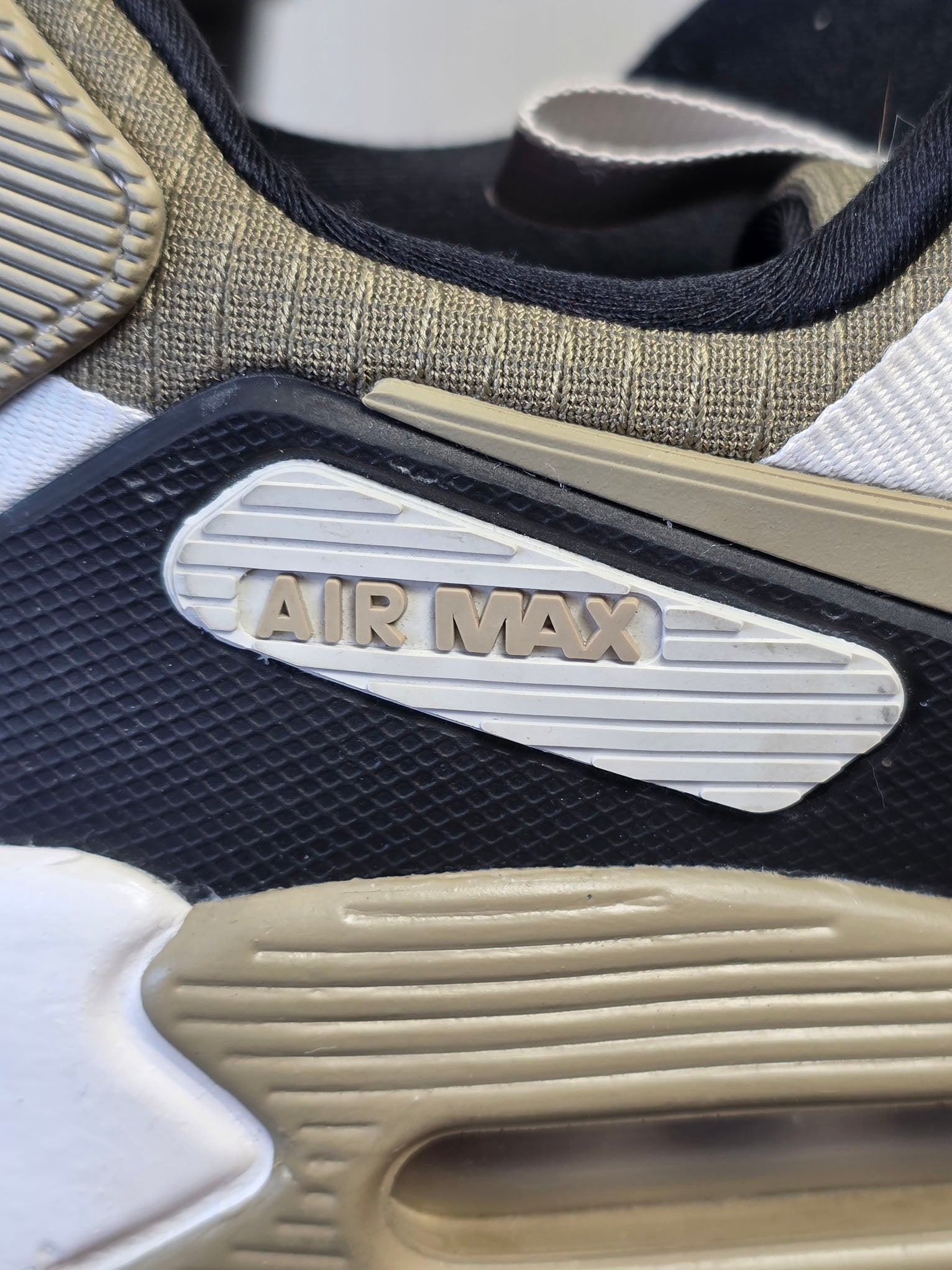 Nike Air Max 90 Drift Khaki maat 42