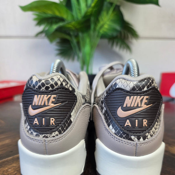 Nike Air Max 90 SE Snakeskin maat 39