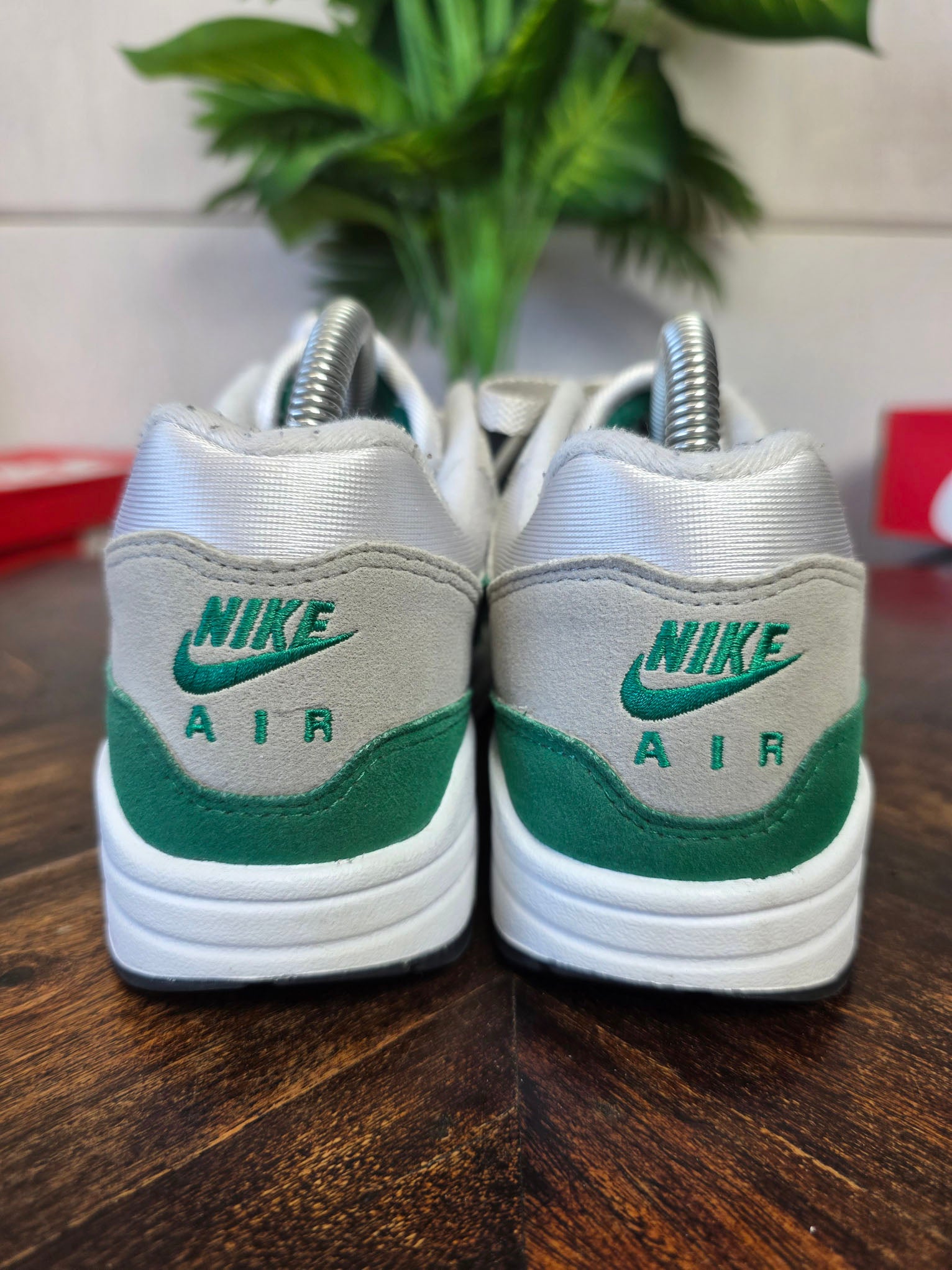 Nike Air Max 1 '87 Wmns "Malachite" maat 39