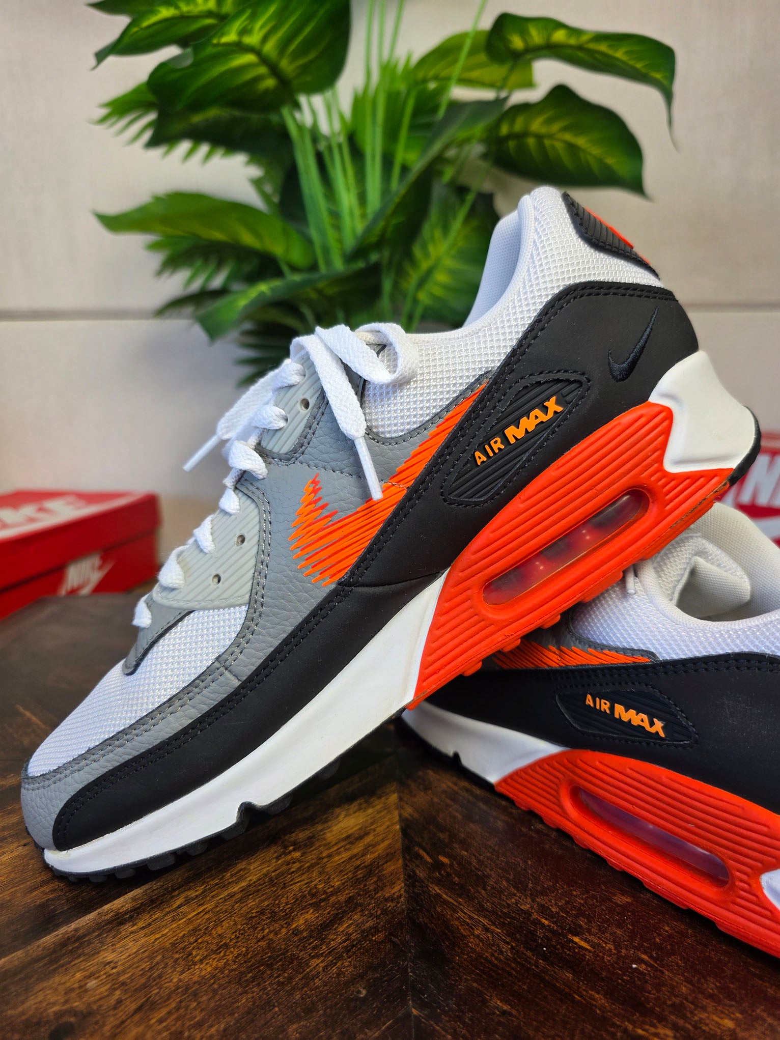 Nike Air Max 90 "Zig Zag Orange" maat 46