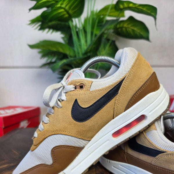 Nike Air Max 1 Essential 