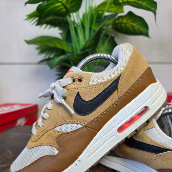 Nike Air Max 1 Essential 