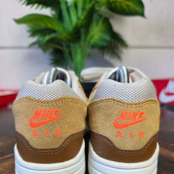 Nike Air Max 1 Essential 